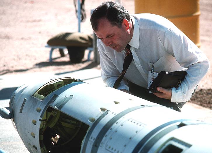 Inspecting a nuclear tipped Tomahawk cruise missile