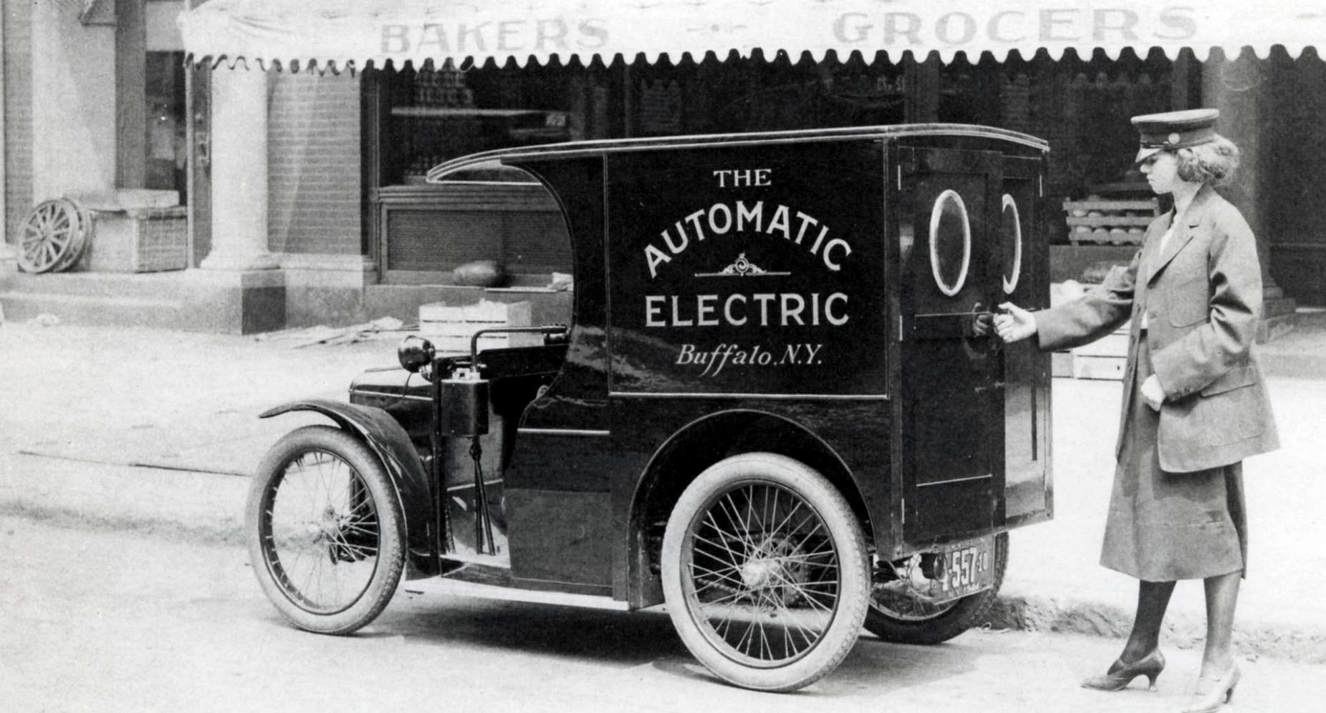 1921 electric delivery van, Buffalo, New York