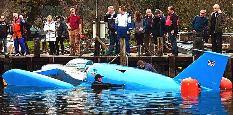 K777 replica Bluebird jet boat sinking