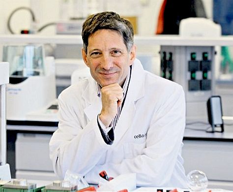  Professor Stephen Bennington