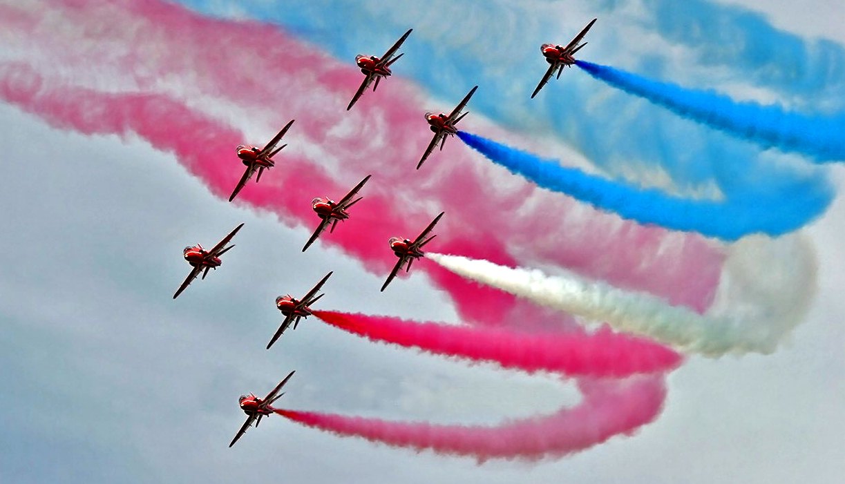 The Royal Air Force, Red Arrows flying display aircraft