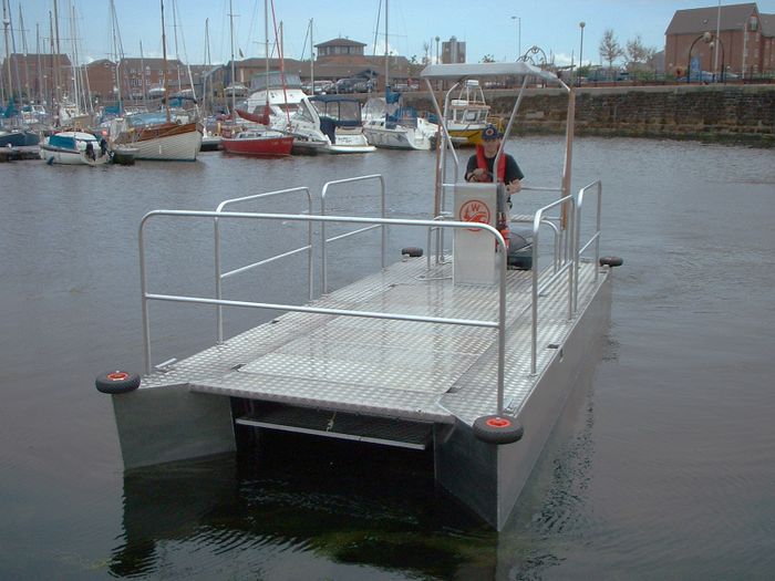 Aluminium catamaran workboat