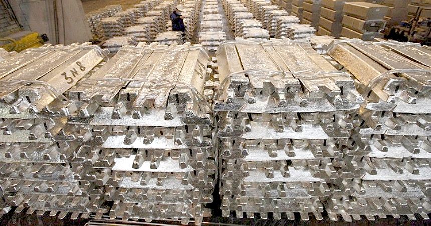 Aluminium stock holders ingots Goldman Sachs