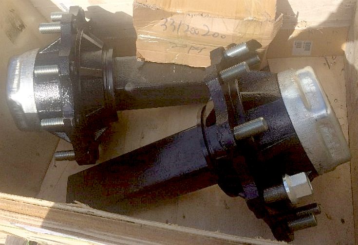 Stub axles with 10 stud pattern
