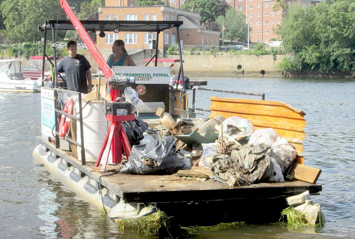 River Merrimack, Haverhill river cleaning volunteers