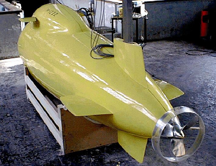 Tank test model submarine