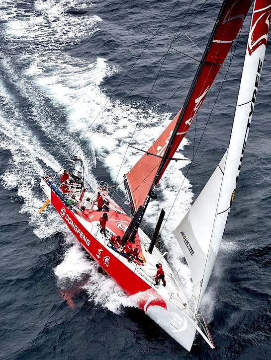 Dongfeng sailing fast - Volvo Ocean Race 2014